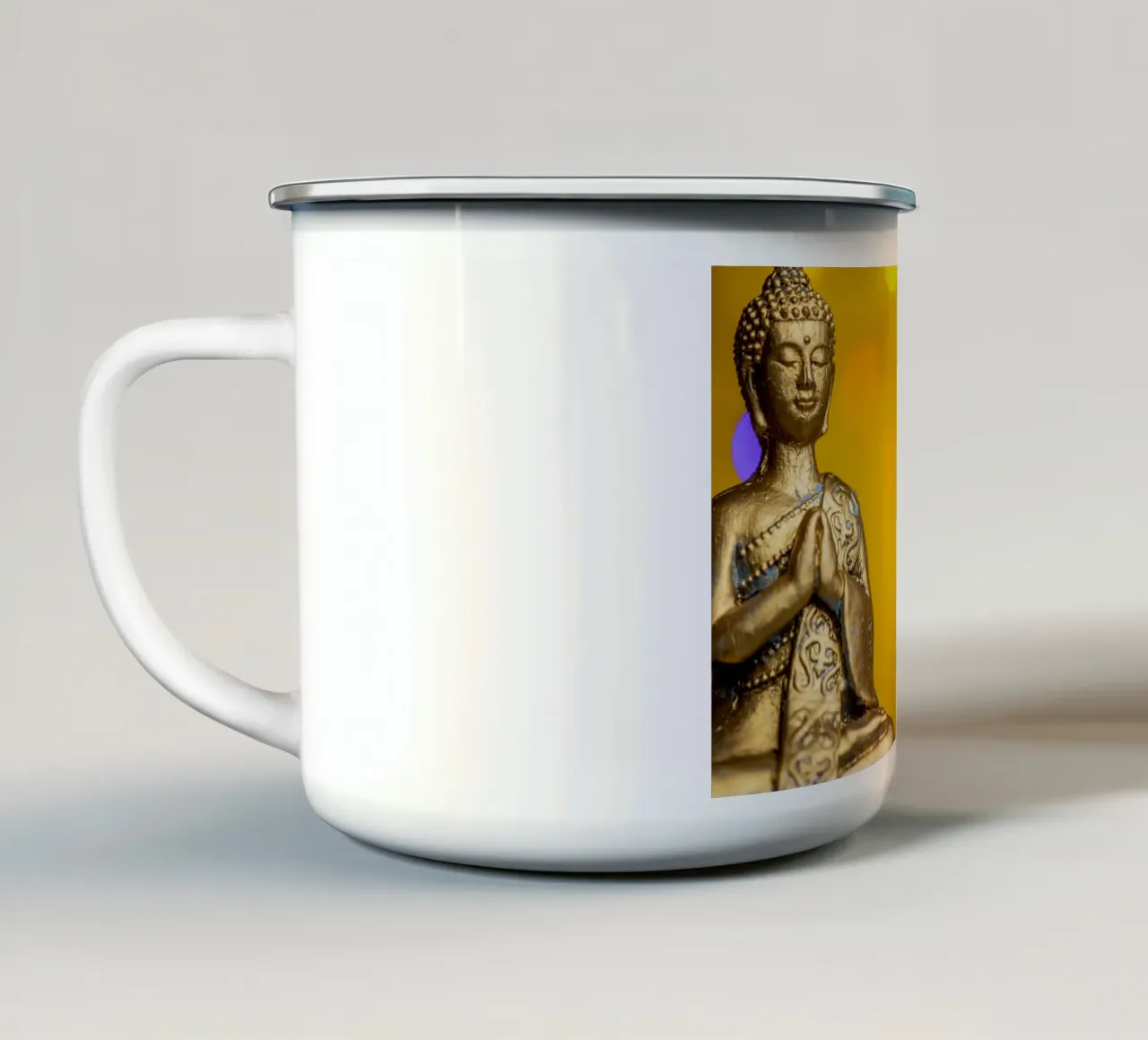 Bouddha doré devant un cercle de lumière jaune mug en émail de Bilderwelt - Kunst für die Wand