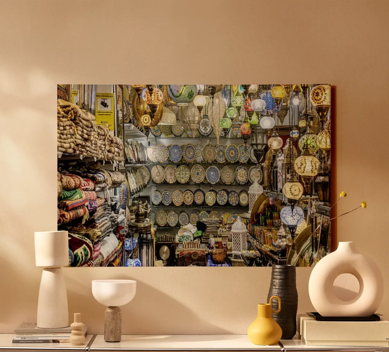 Souvenir shop with carpets and lanterns canvas by Bilderwelt - Kunst für die Wand