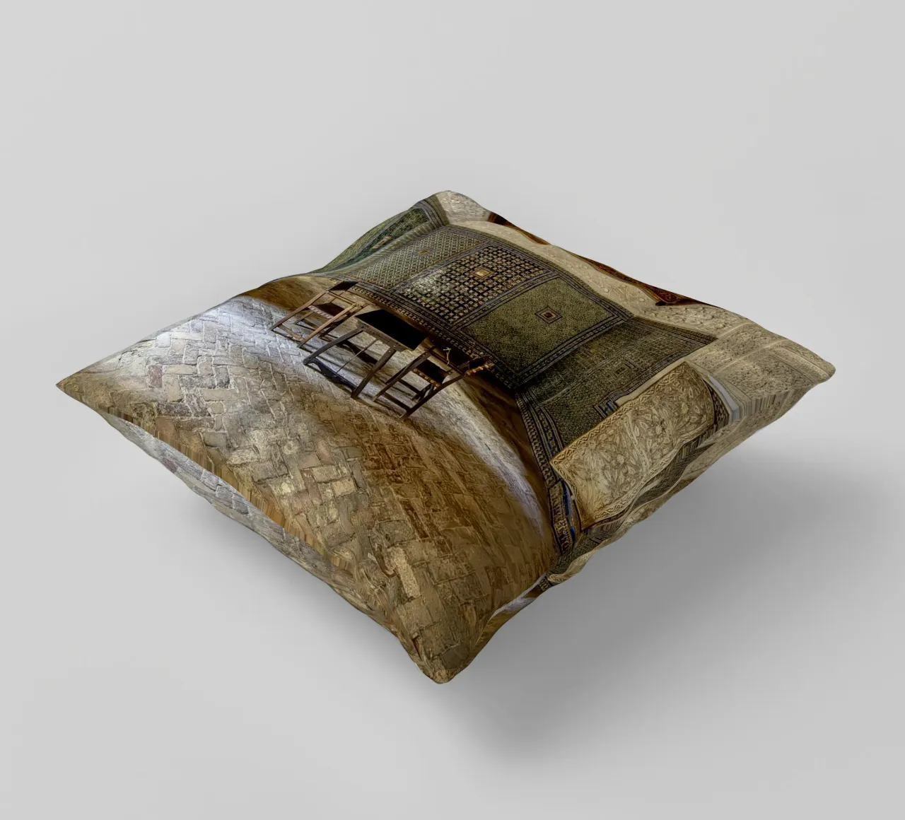 Mudéjar-Raum mit Fliesen und Holzdecke Kissen von Bilderwelt - Kunst für die Wand