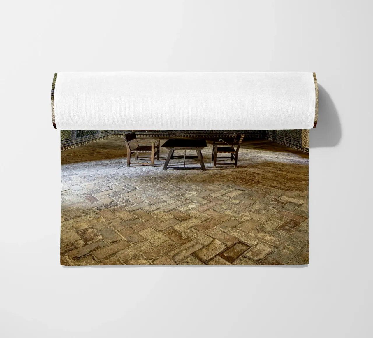 Camera mudéjar con piastrelle e soffitto in legno telo mare da Bilderwelt - Kunst für die Wand