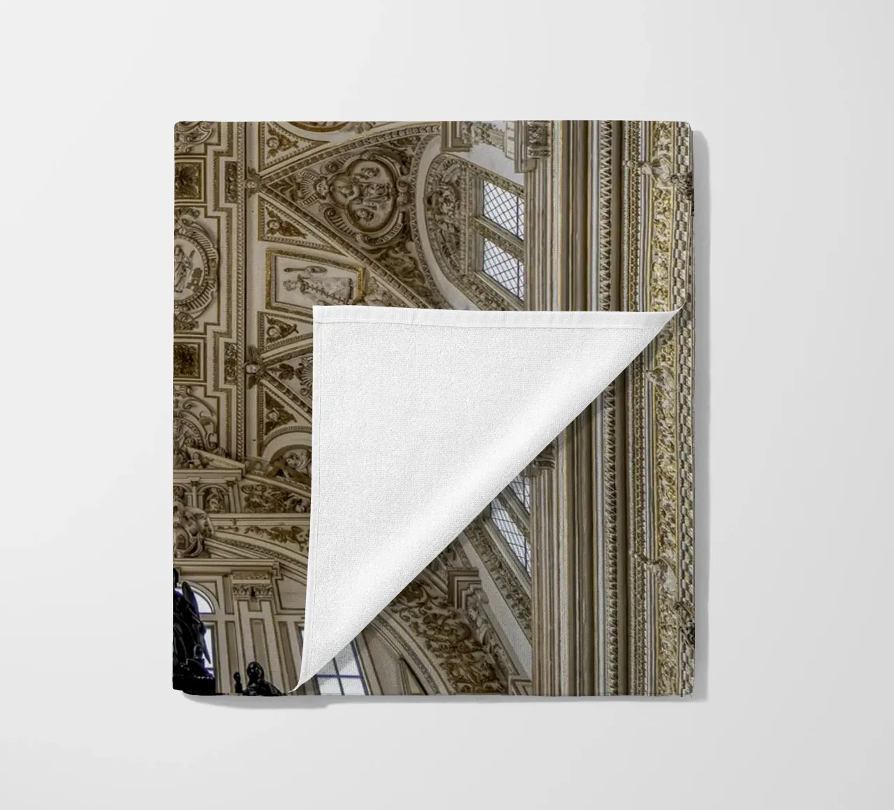 Baroque sacred architecture in the Mezquita beach towel by Bilderwelt - Kunst für die Wand