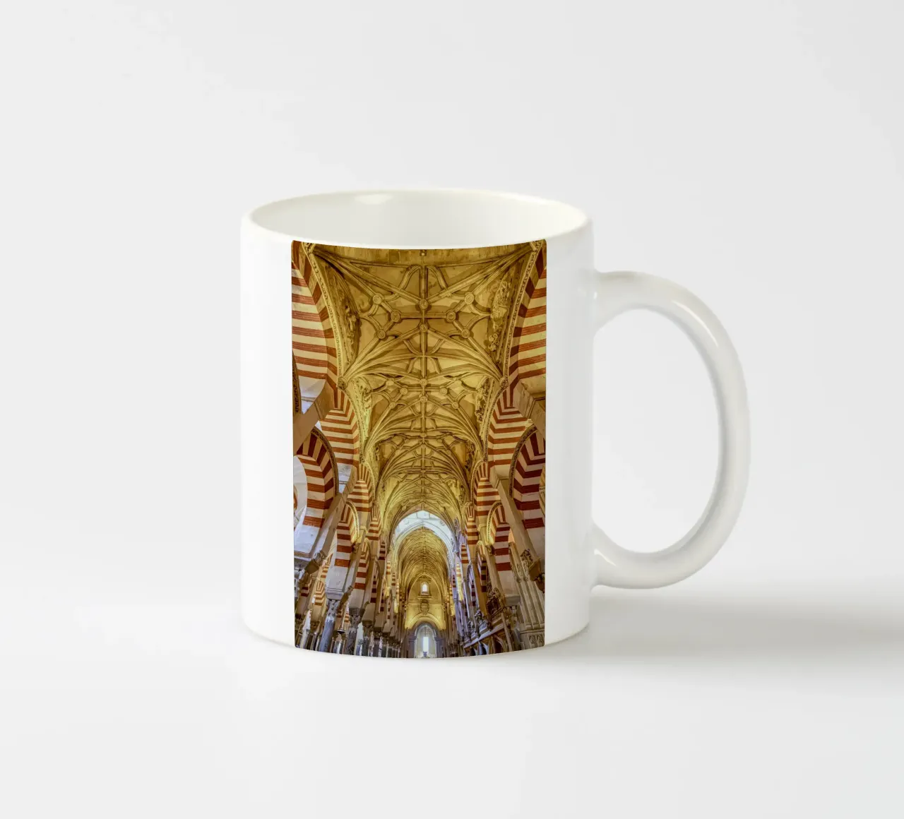 Arcs mauresques dans la mosquée de Cordoue mug en céramique de Bilderwelt - Kunst für die Wand