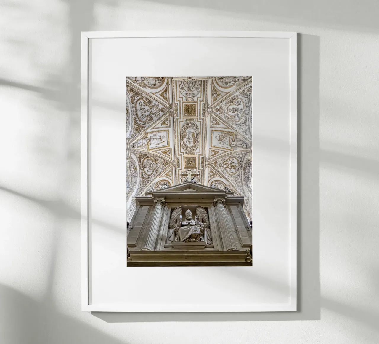 Baroque vault with altarpiece in Córdoba hahnemühle by Bilderwelt - Kunst für die Wand