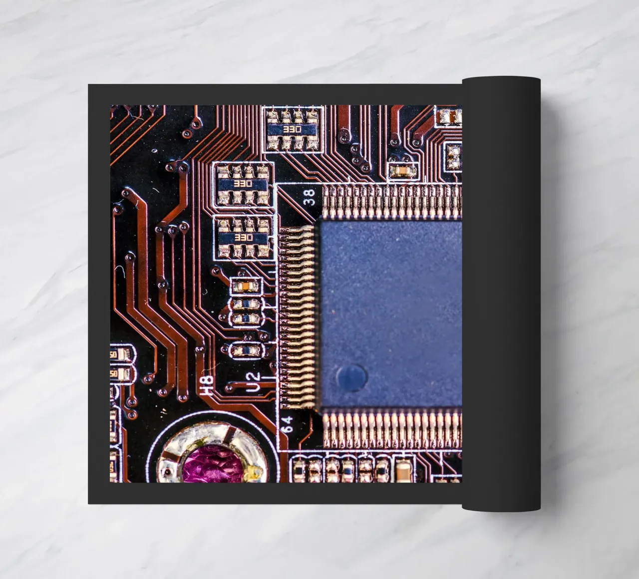 Microprocessor on printed circuit board in detail doormat by Bilderwelt - Kunst für die Wand