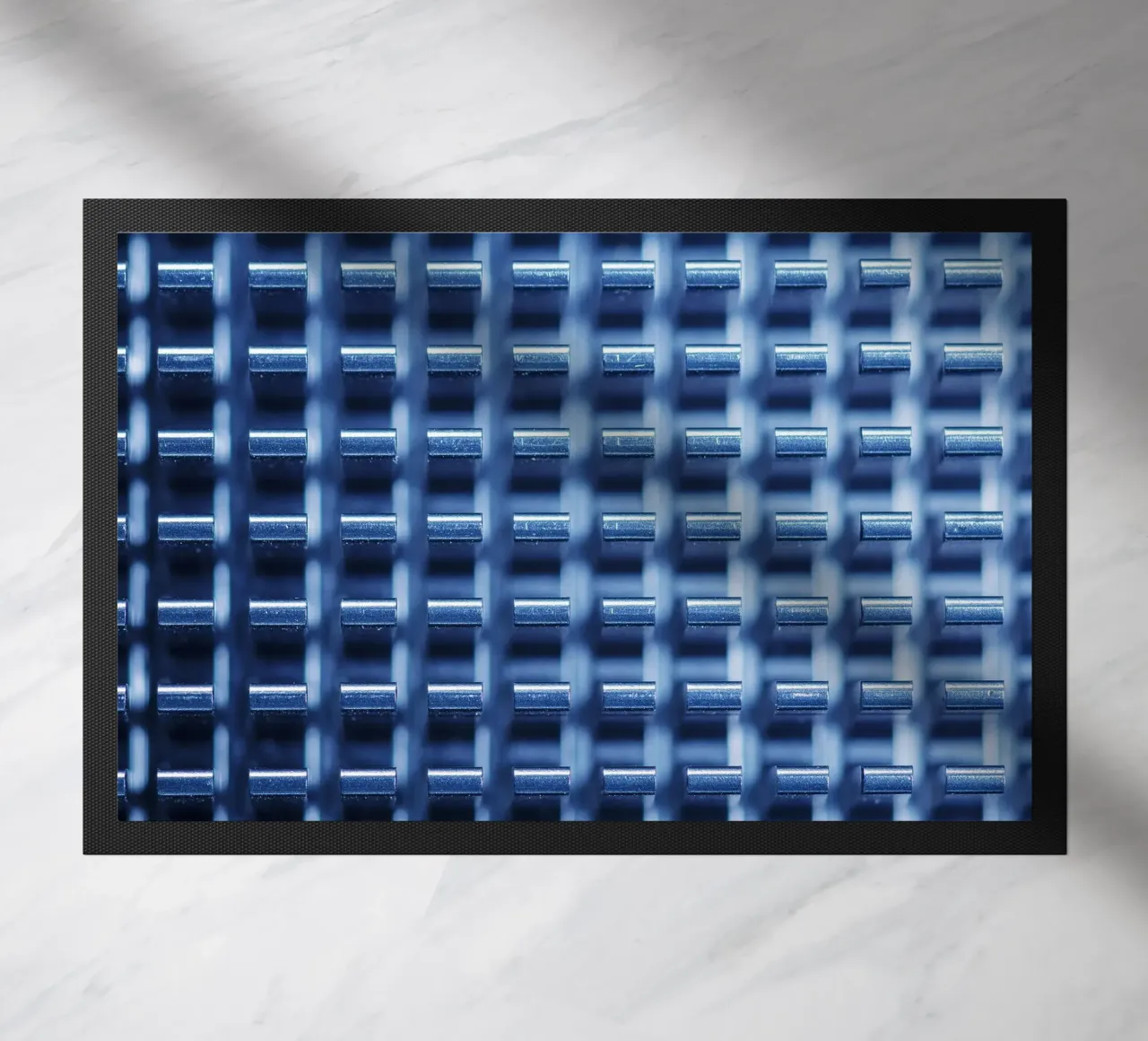 Structure métallique avec ailettes de refroidissement - vue macro paillasson de Bilderwelt - Kunst für die Wand