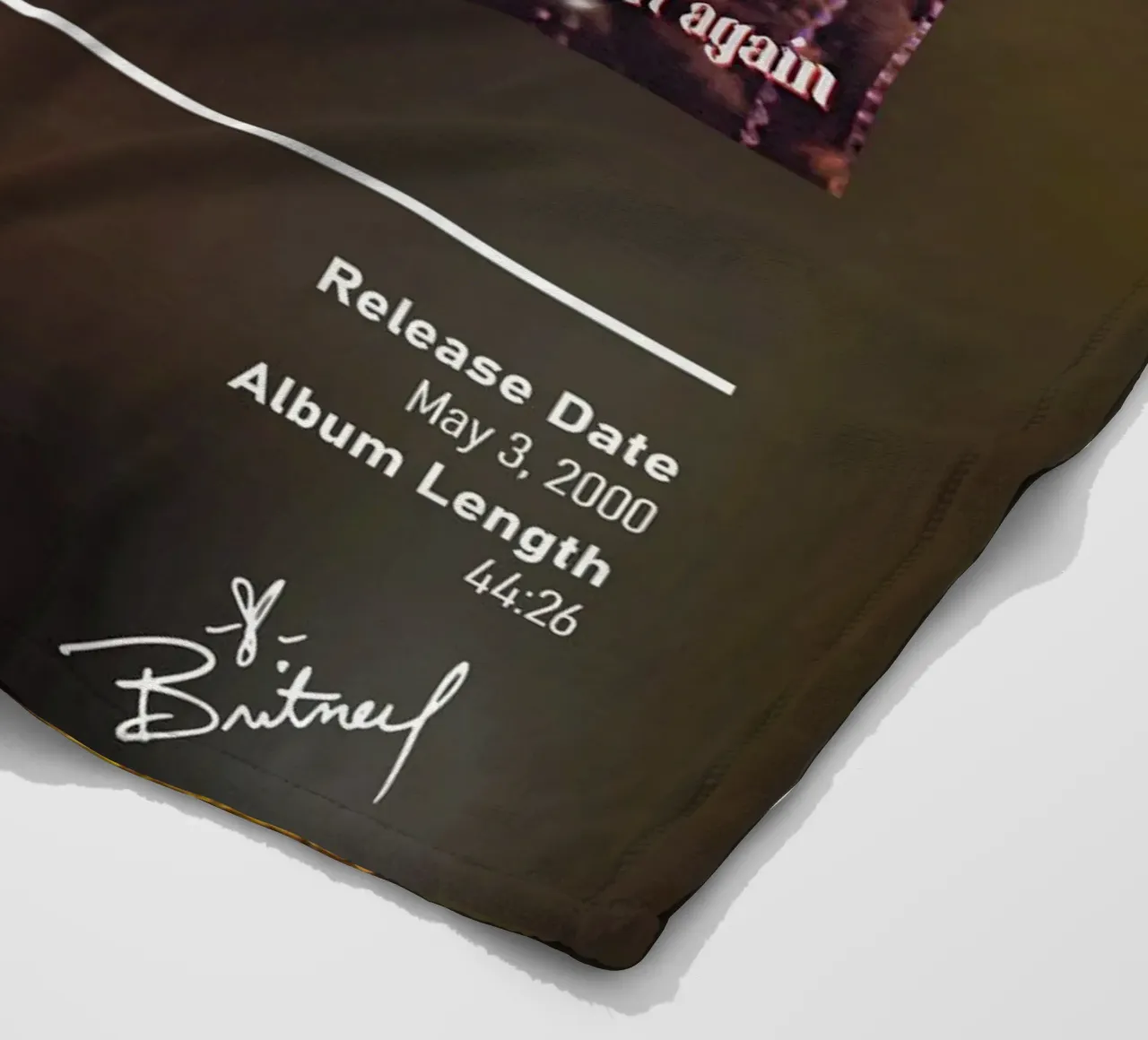 Oops!... I Did It Again by Britney Spears coperta in pile da DGUnder