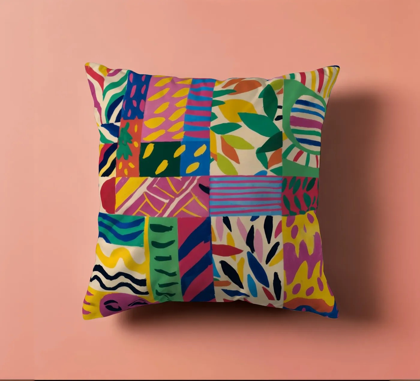 Pattern patchwork gioioso cuscino da Monuments Fire