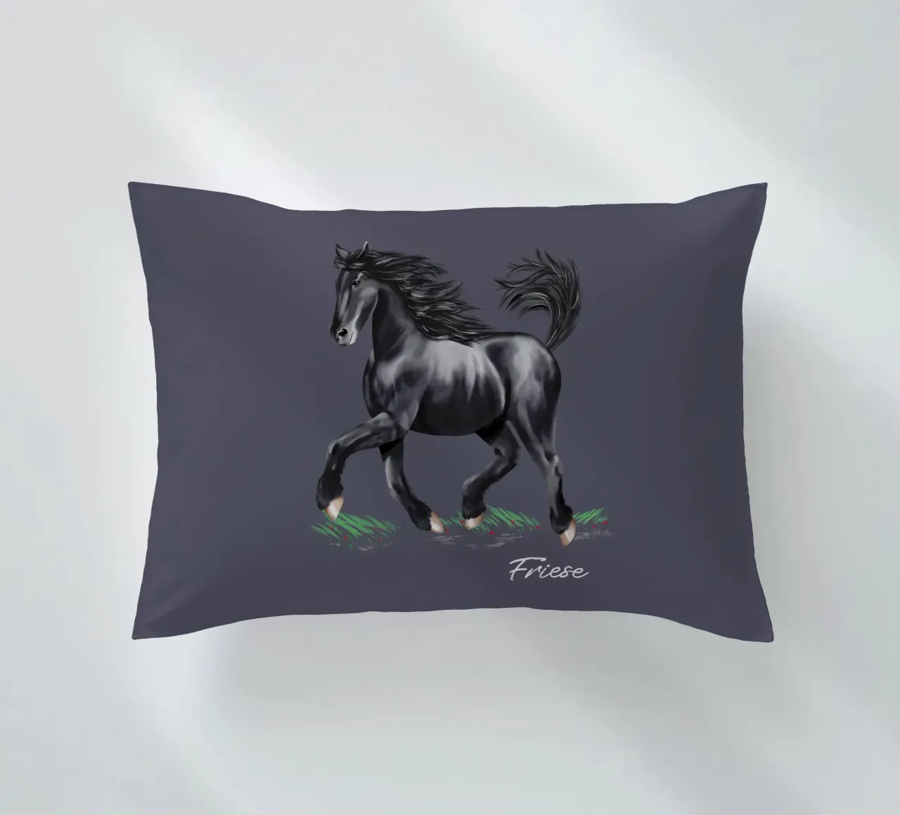 Cavallo frisone cuscino da Moonlit Illustrations