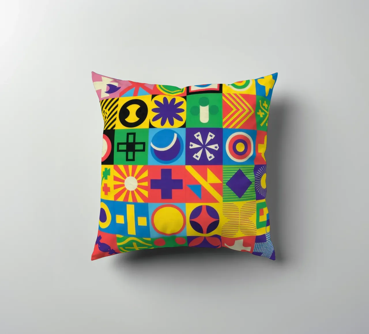 Matrice di piastrelle cromatiche cuscino da Reds Jays