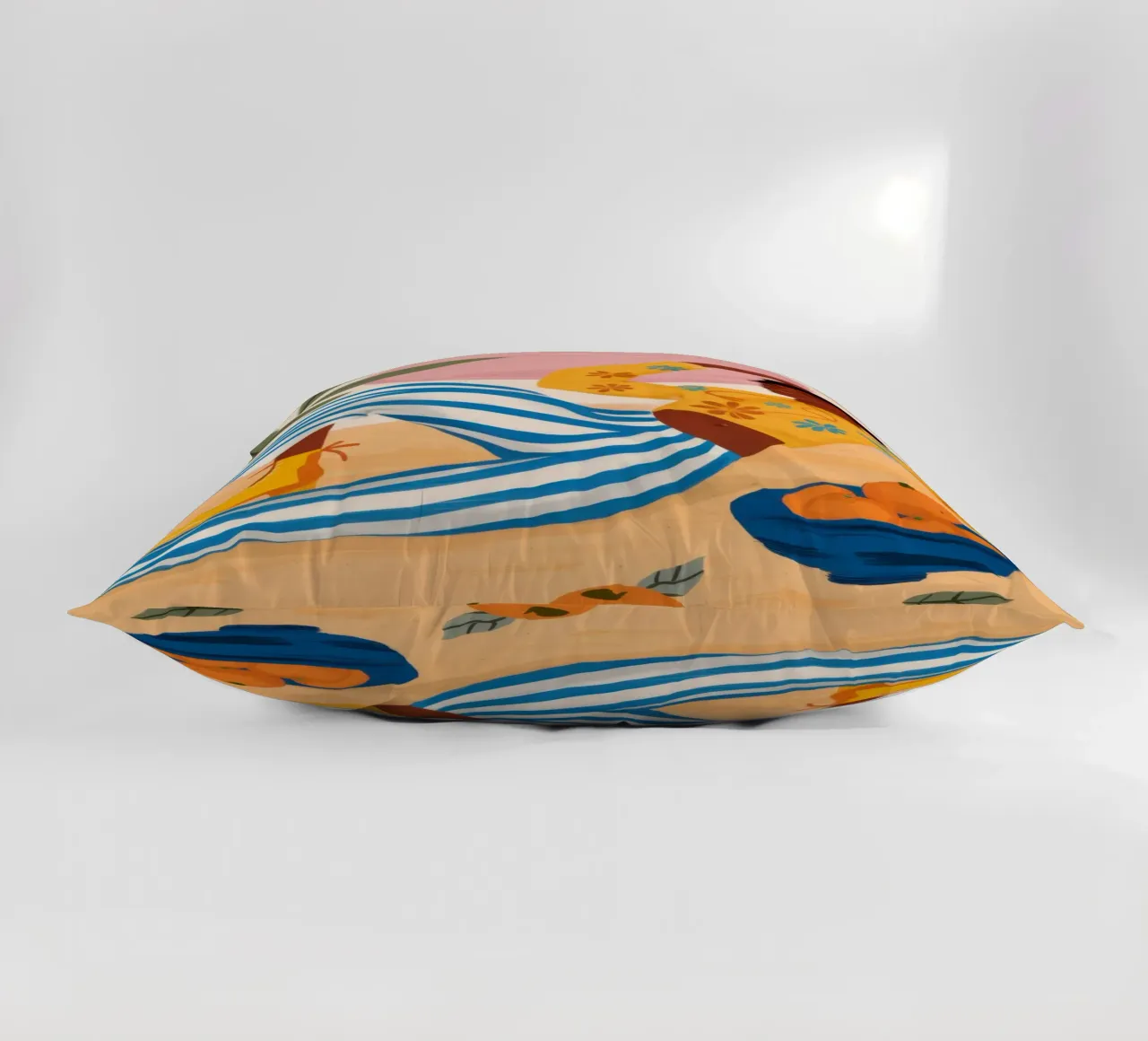 Un'esplosione di arancione cuscino da Ink Pulse