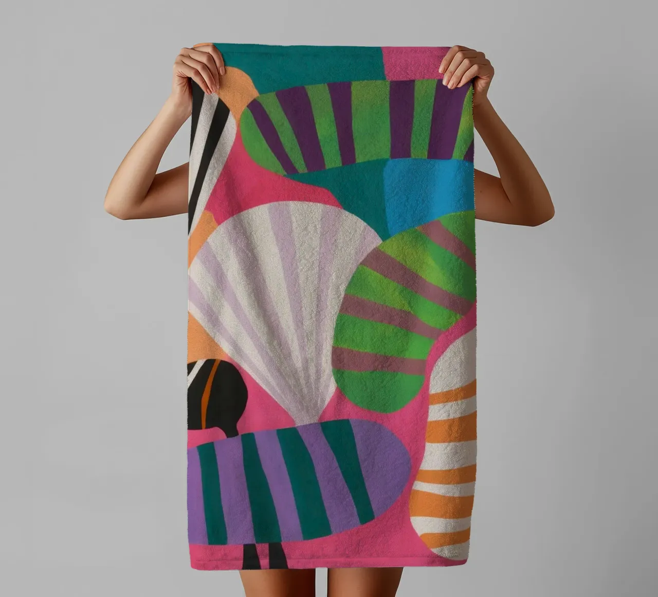 Deco's Verdant Fan towel by Rain Balance