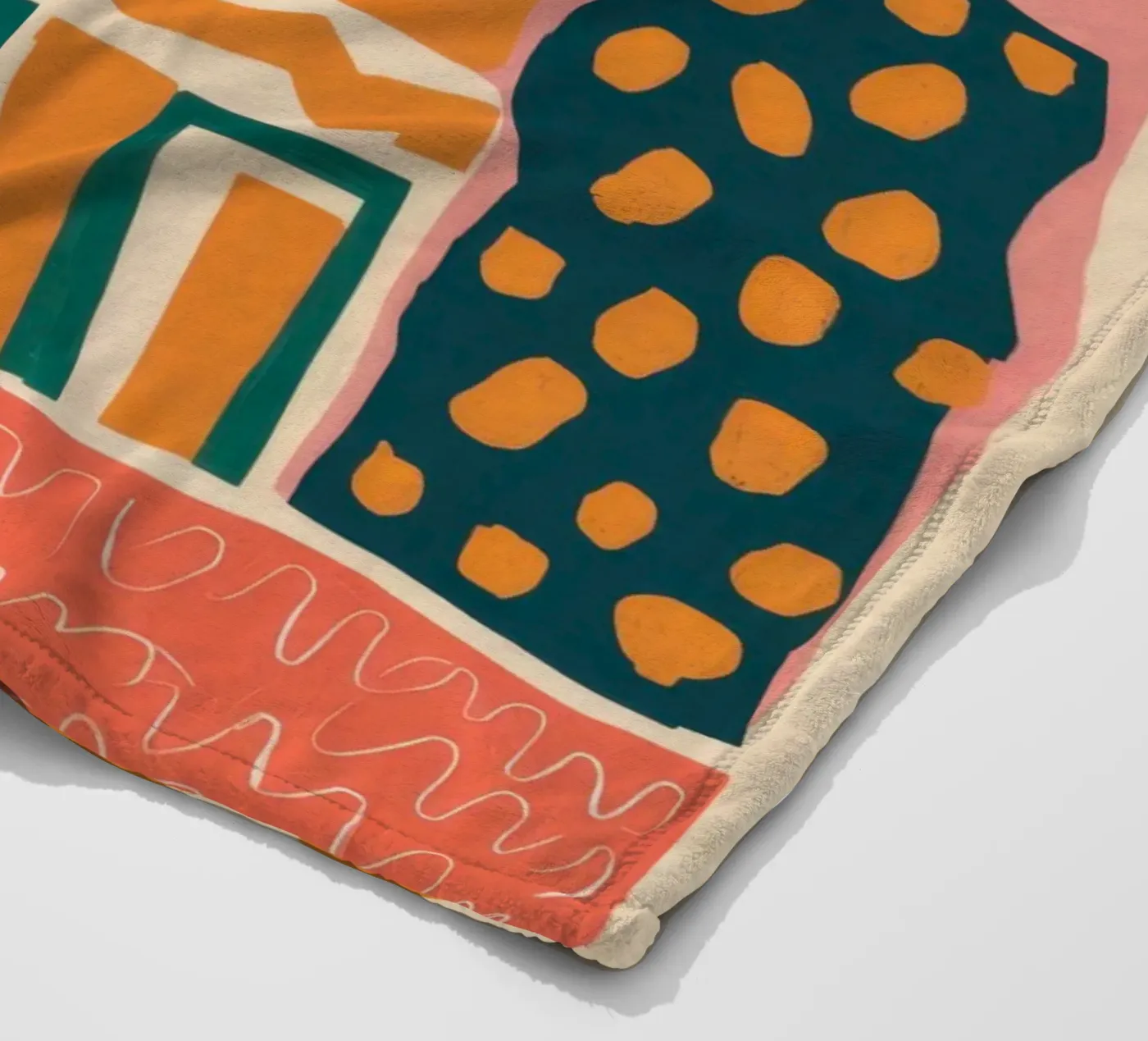 Rhythmic Shape Cascade coperta in pile da Monuments Fire