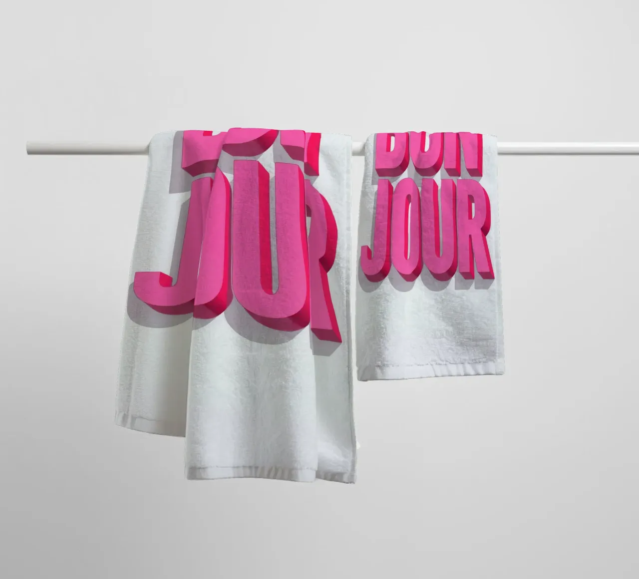 Typo Hello: Bonjour! asciugamano da bagno da QuooodZ by MooodzArt