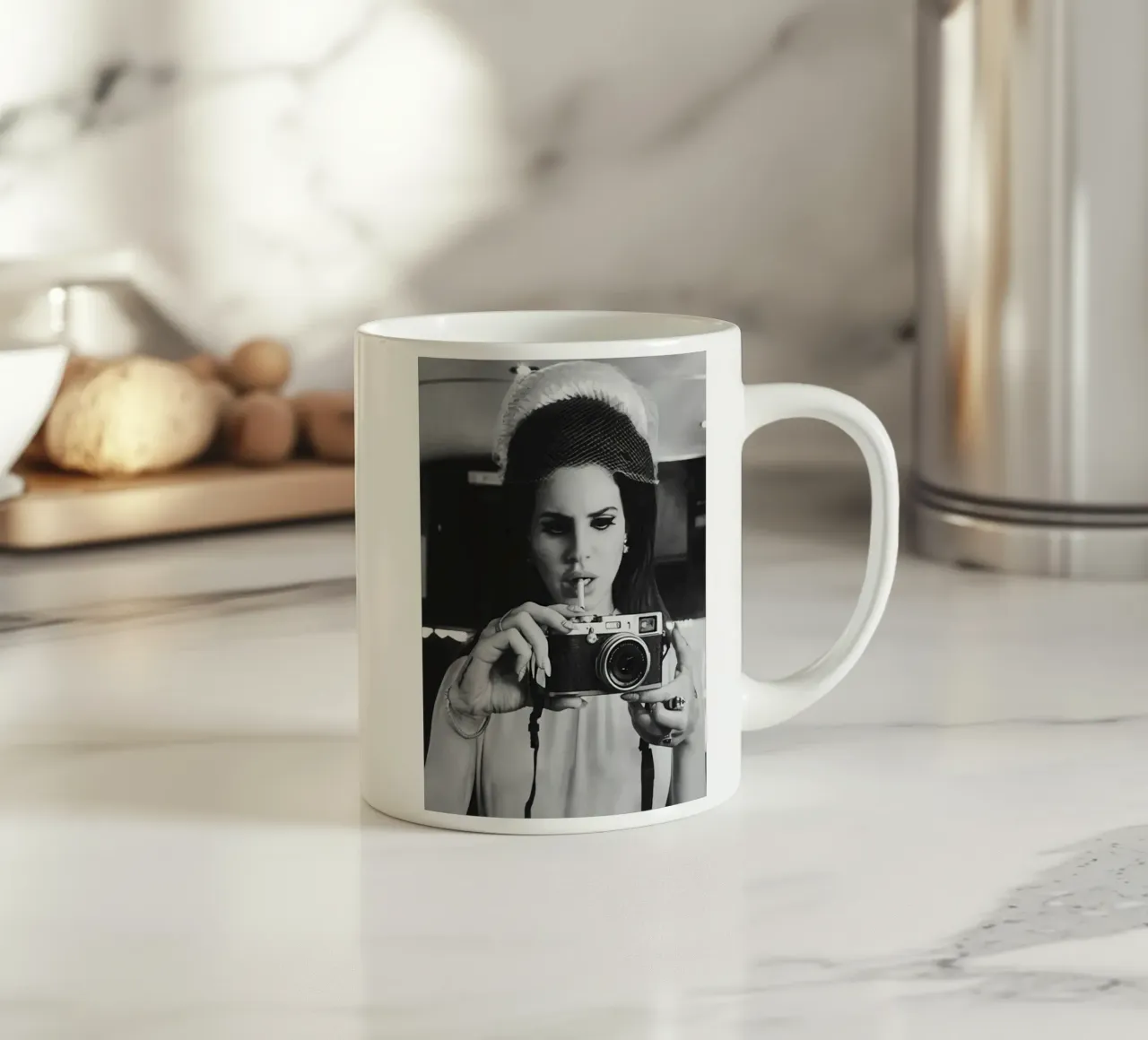 Stile fresco di fumo Lana Del Rey in bianco e nero tazza in ceramica da licongeilish