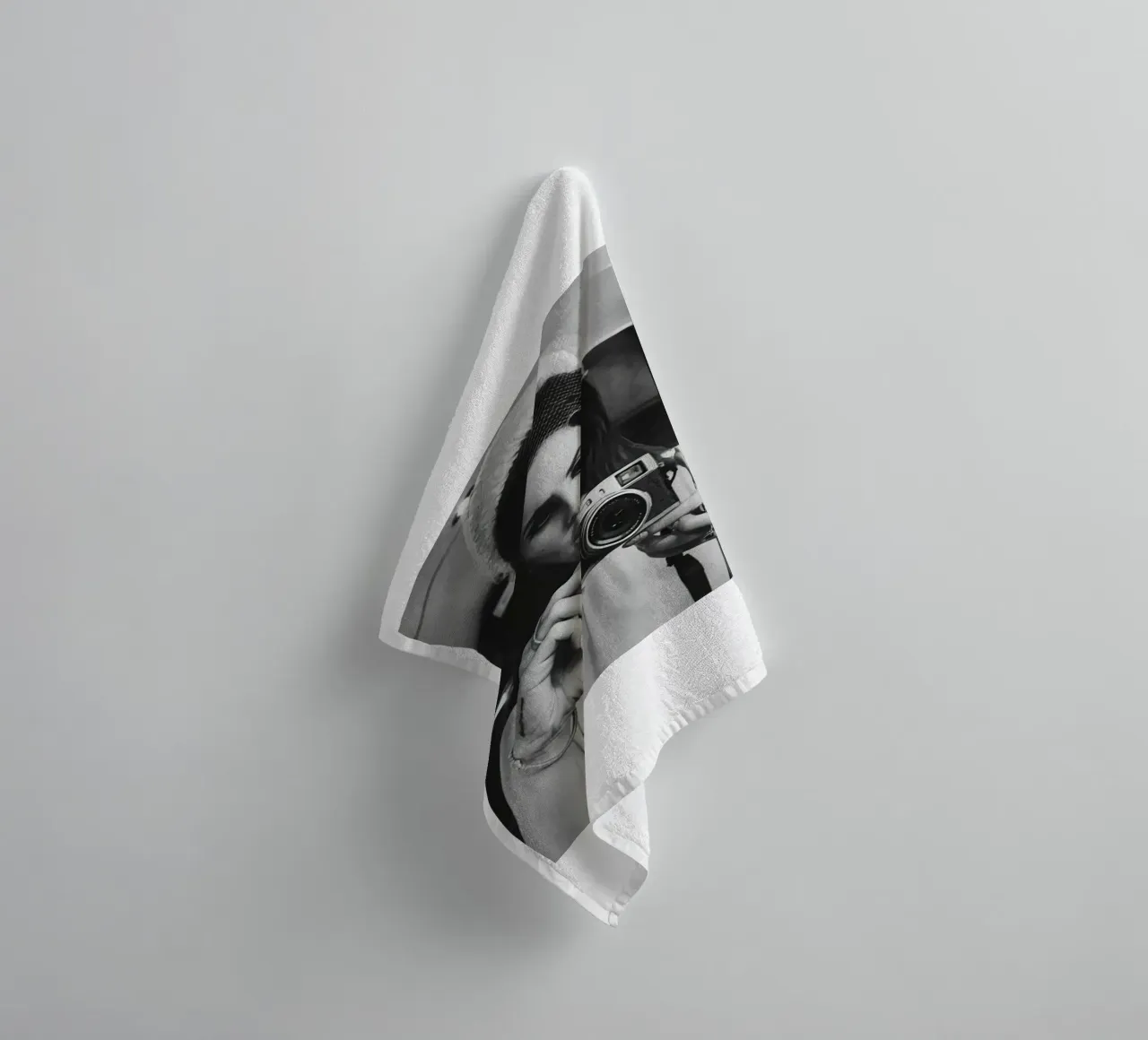 Stile fresco di fumo Lana Del Rey in bianco e nero asciugamano da bagno da licongeilish