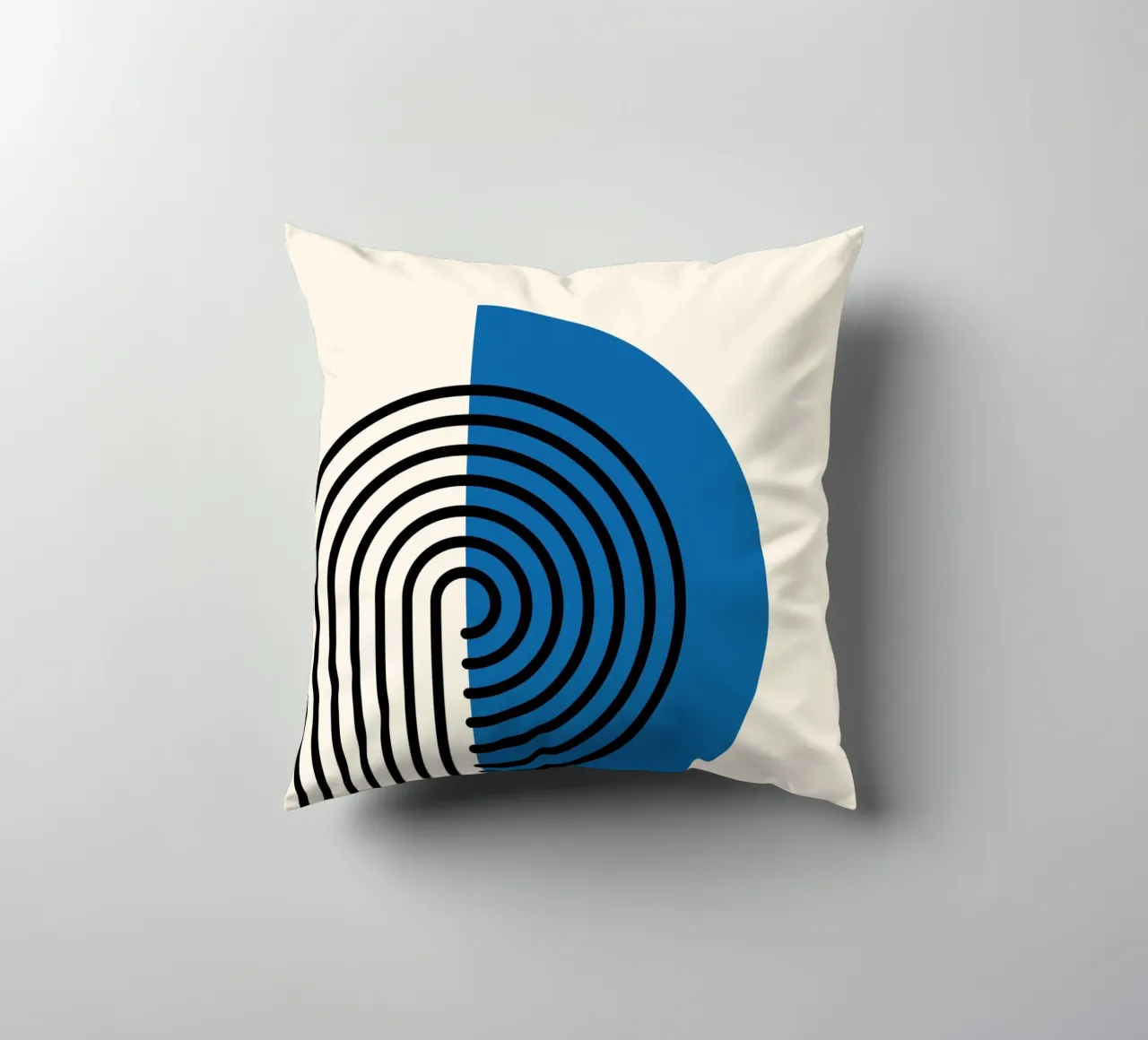Linea Bauhaus a semicerchio - Grafica blu e nera cuscino da Studio Vibe