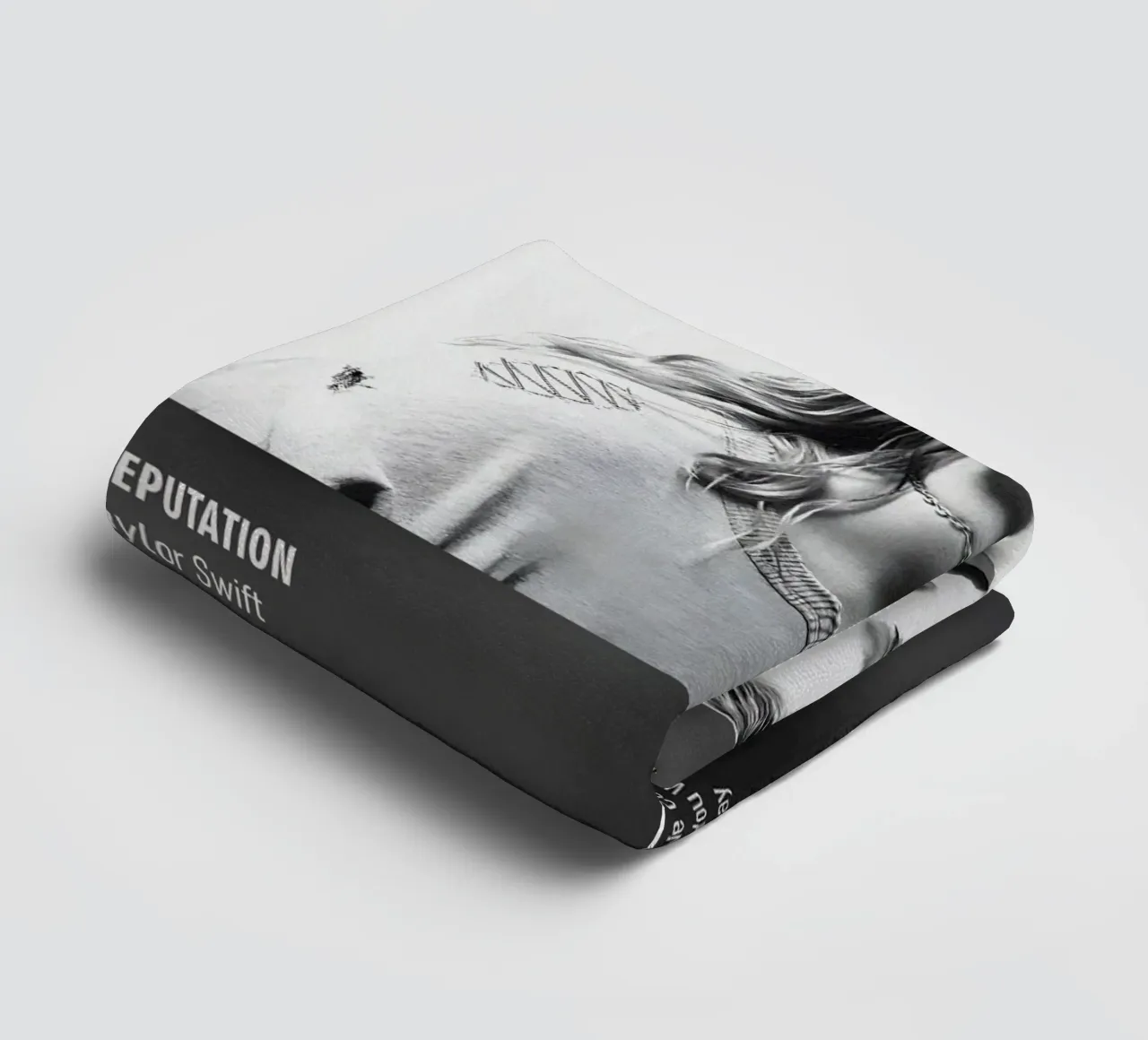 Reputation by Taylor Swift asciugamano da bagno da DGUnder