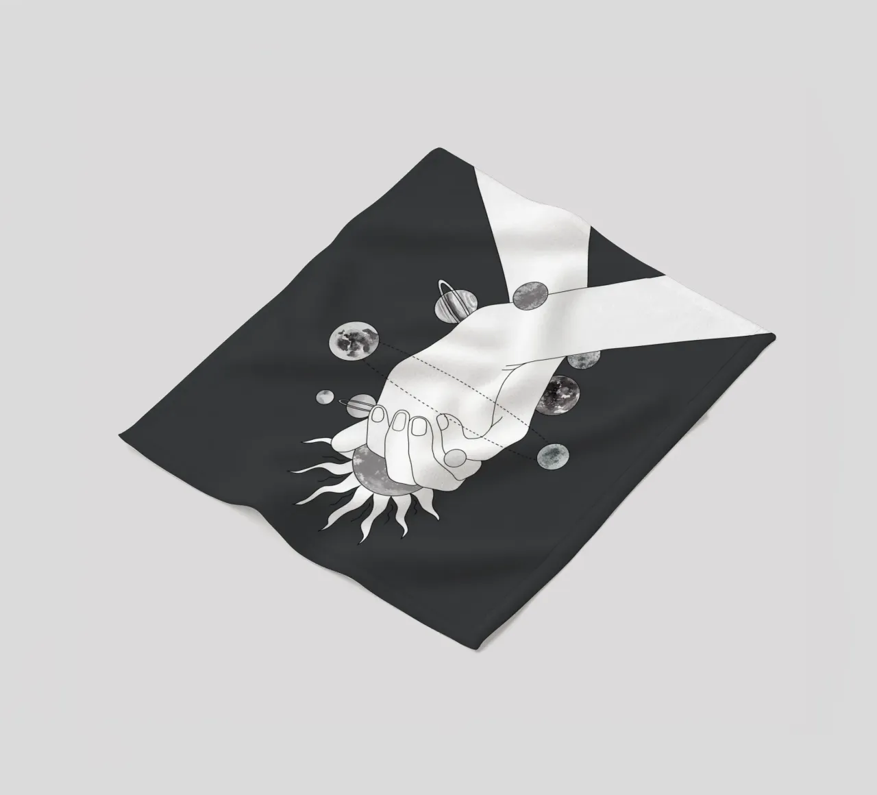 Everything Revolves Around Us II coperta in pile da Nadjaa