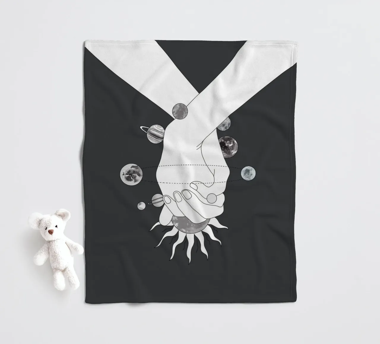 Everything Revolves Around Us II coperta in pile da Nadjaa