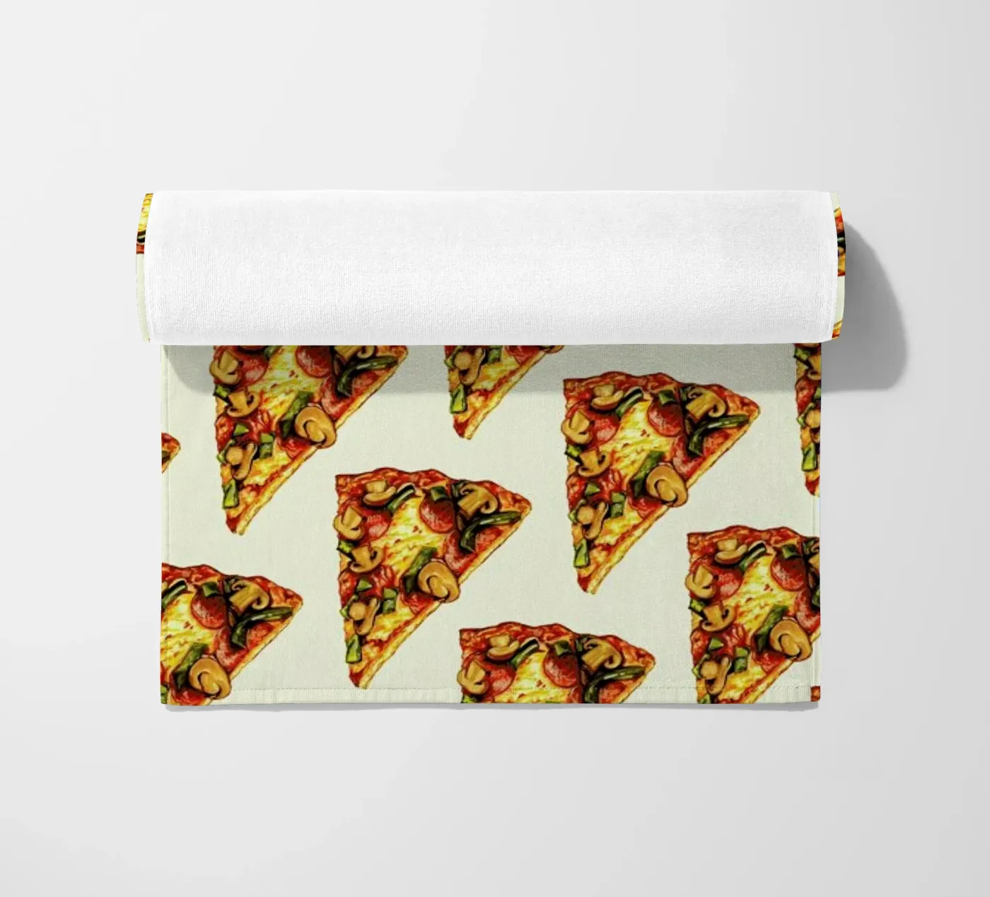 Pizza Pattern strandhanddoek van Kelly Gilleran