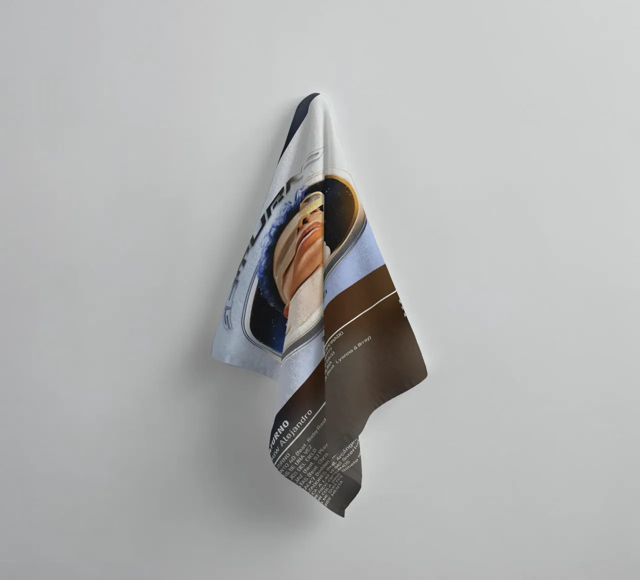 Saturno (2022) Rauw Alejandro asciugamano da bagno da DGUnder