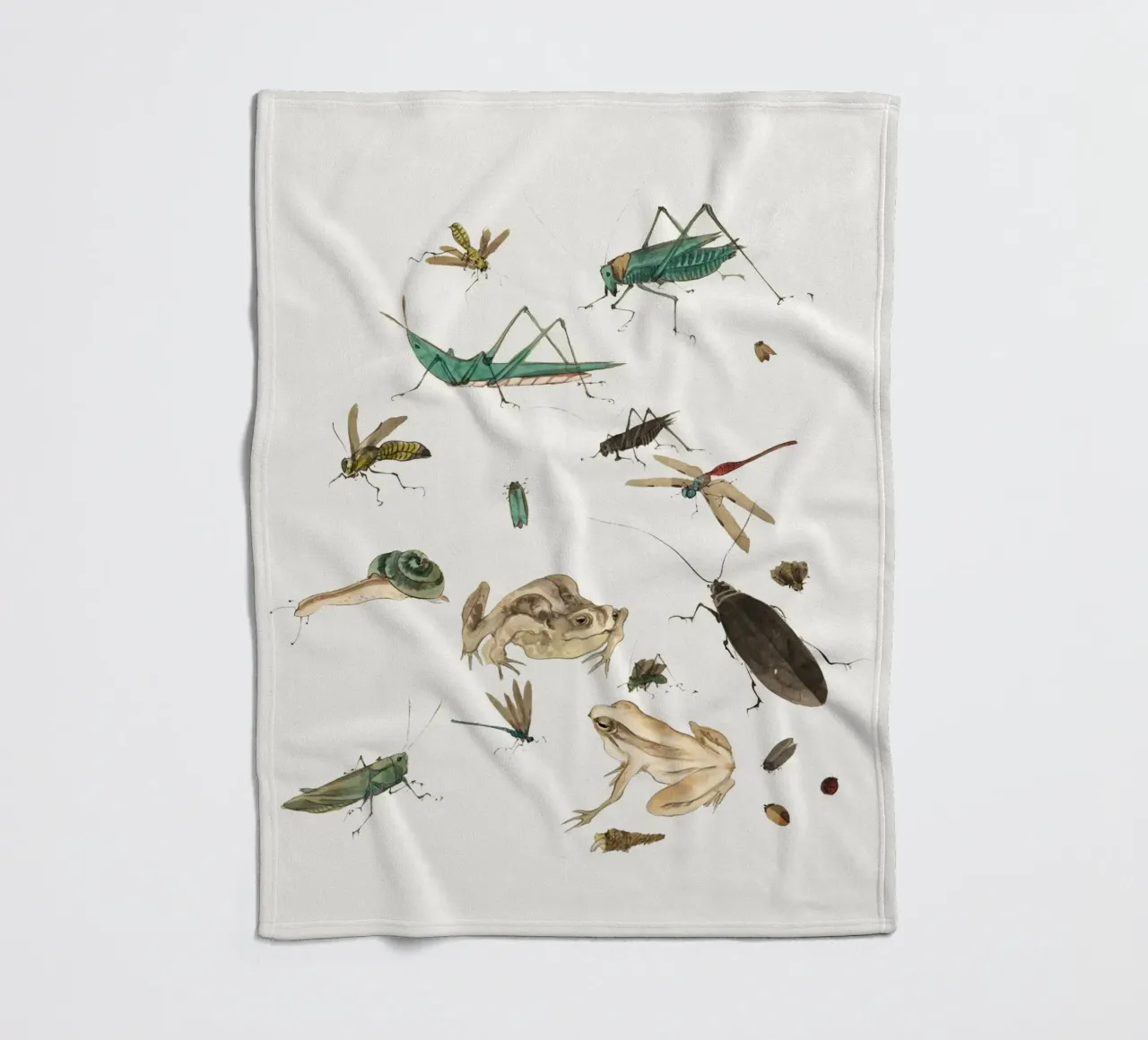 Insects frogs and a snail coperta in pile da Nadjaa