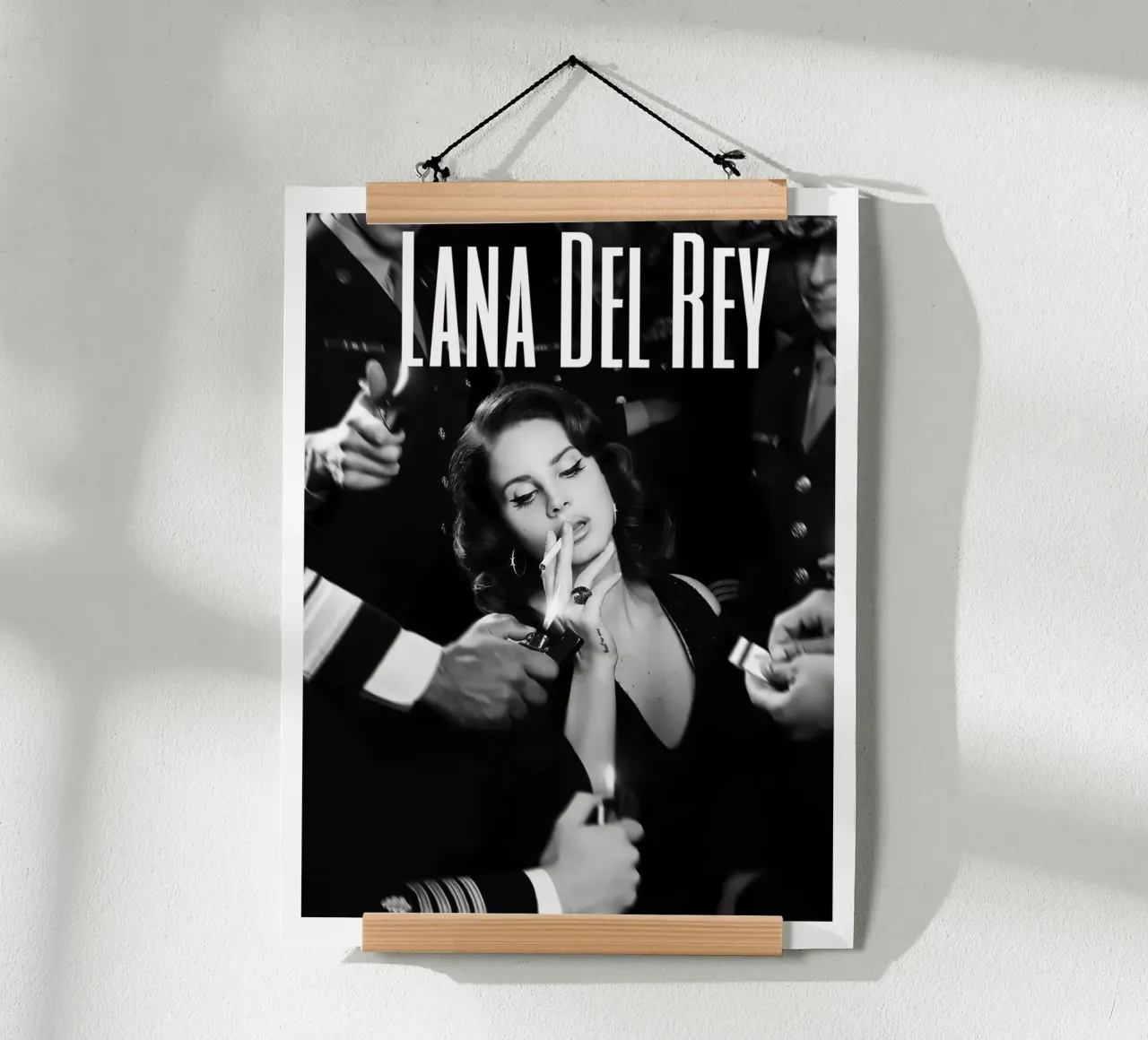 Il fumo iconico di Lana Del Rey poster da licongeilish