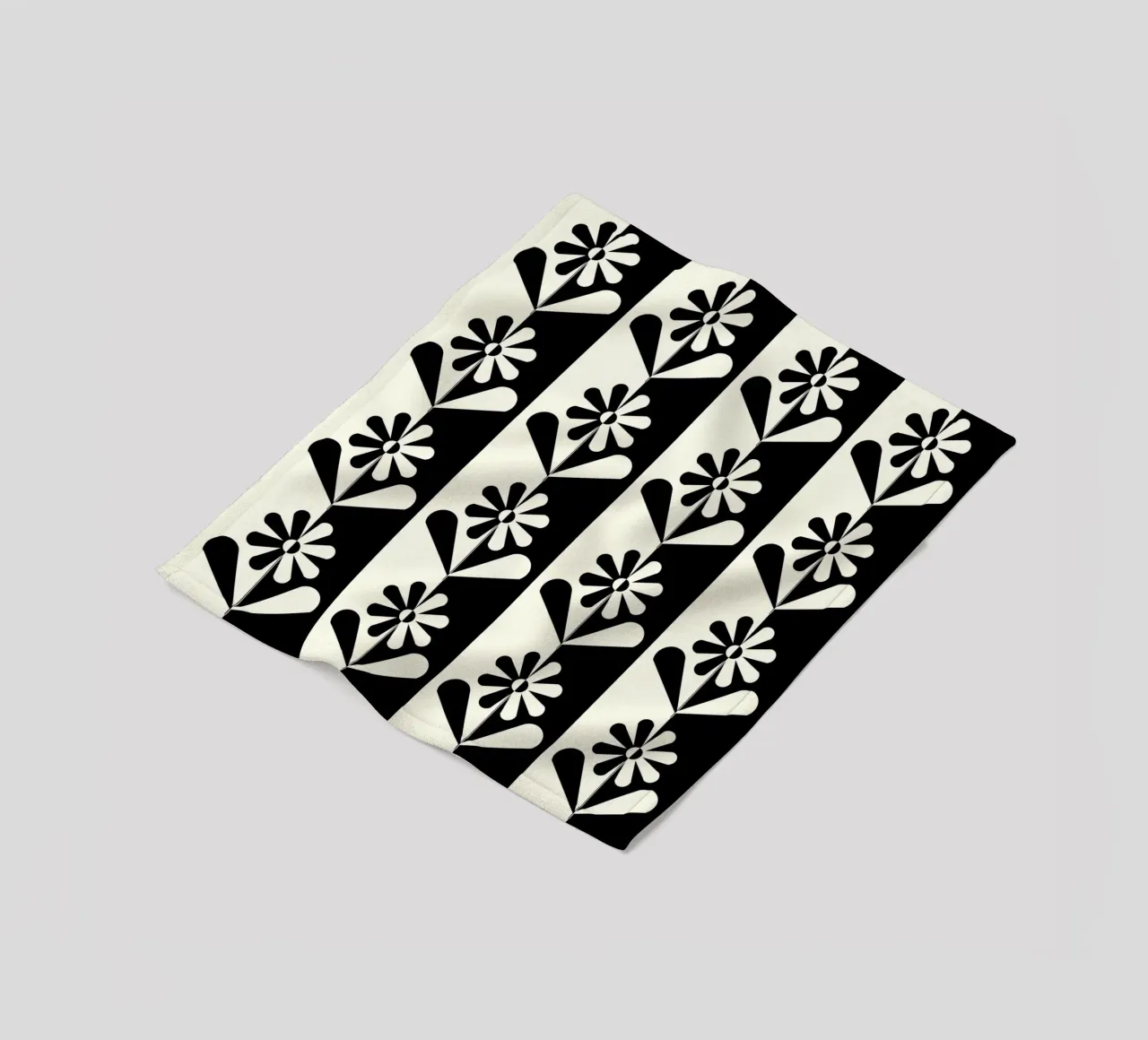 Black and white floral pattern coperta in pile da TijanaArtStudio88