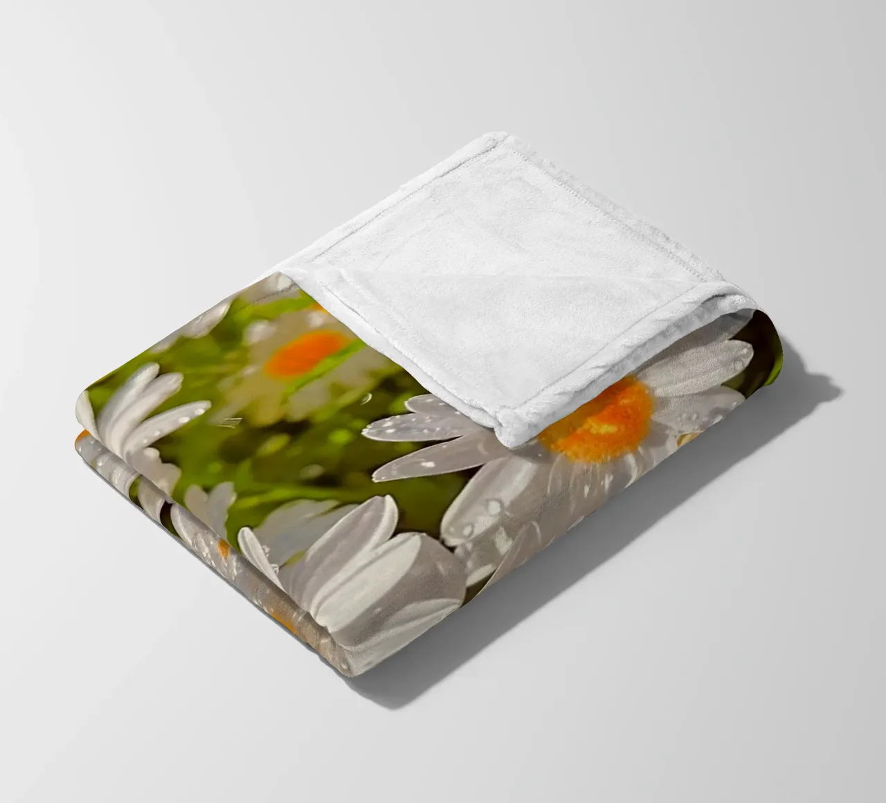 Sparkling Daisy Field fleece blanket by luxi&lace