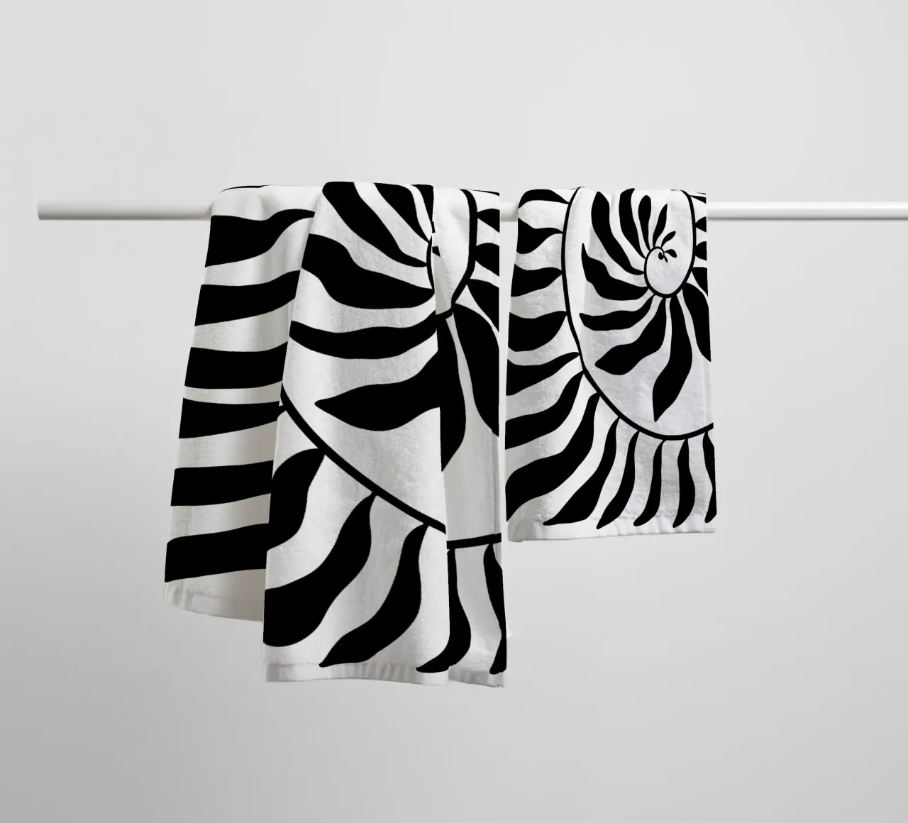 Fibonacci leaf Black asciugamano da bagno da TijanaArtStudio88