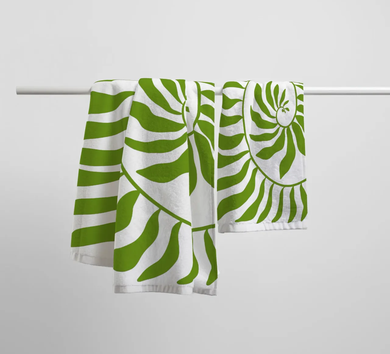 Fibonacci leaf Green asciugamano da bagno da TijanaArtStudio88