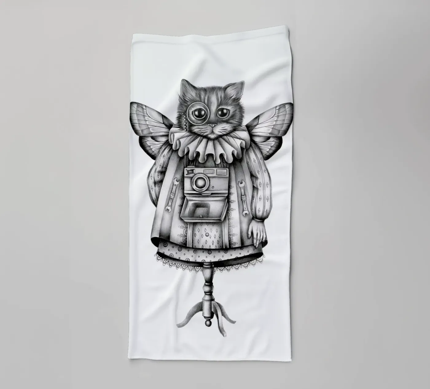 Cat towel by Maria Vdovichenko