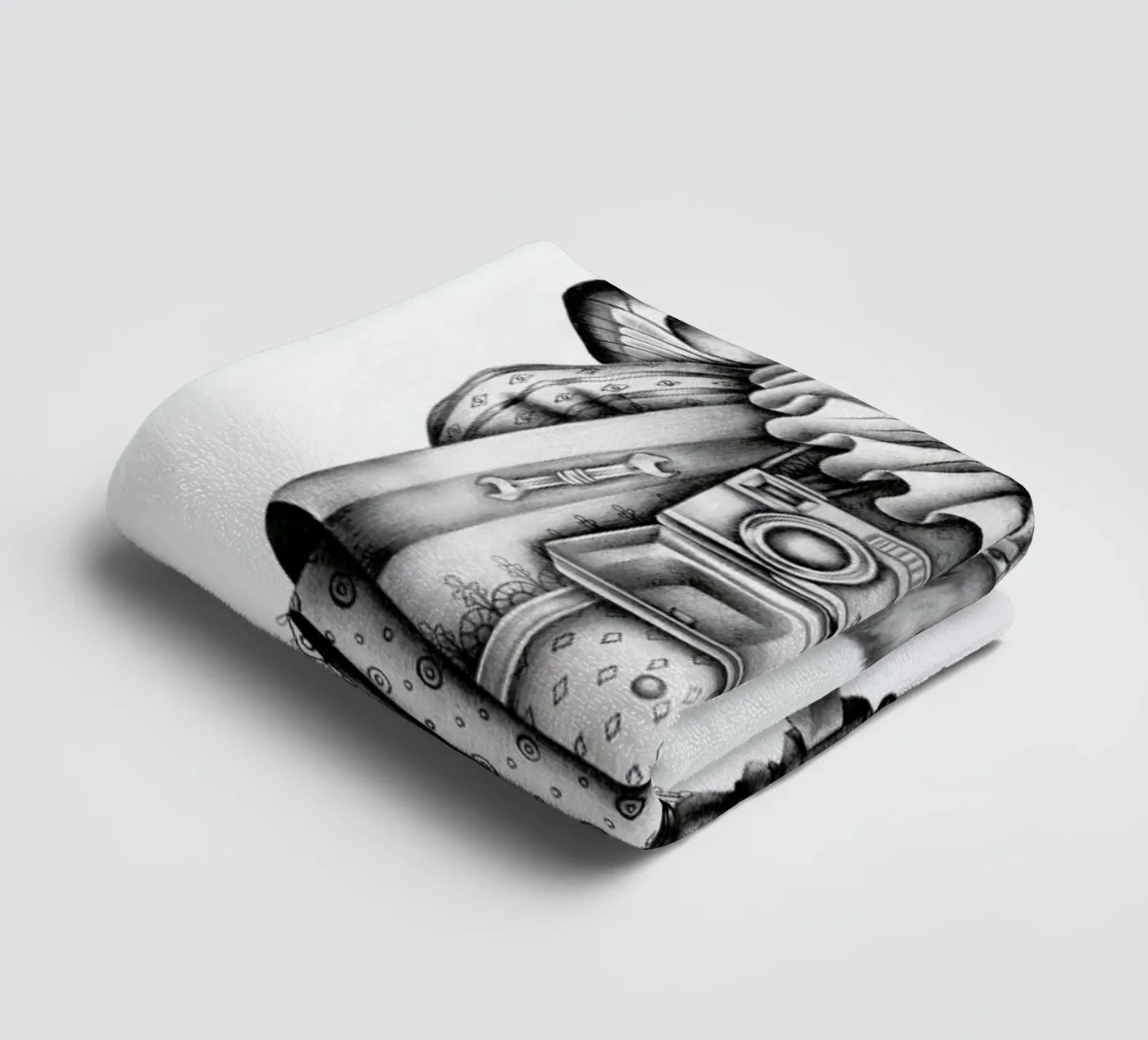 Cat towel by Maria Vdovichenko