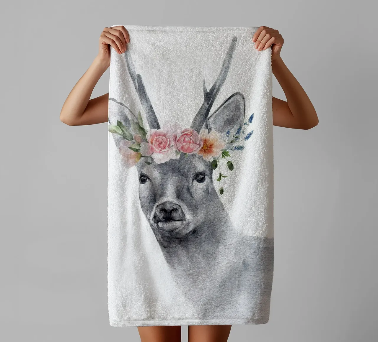 Safari Nursery Print Ciervo con flores toalla de baño de sharemantes