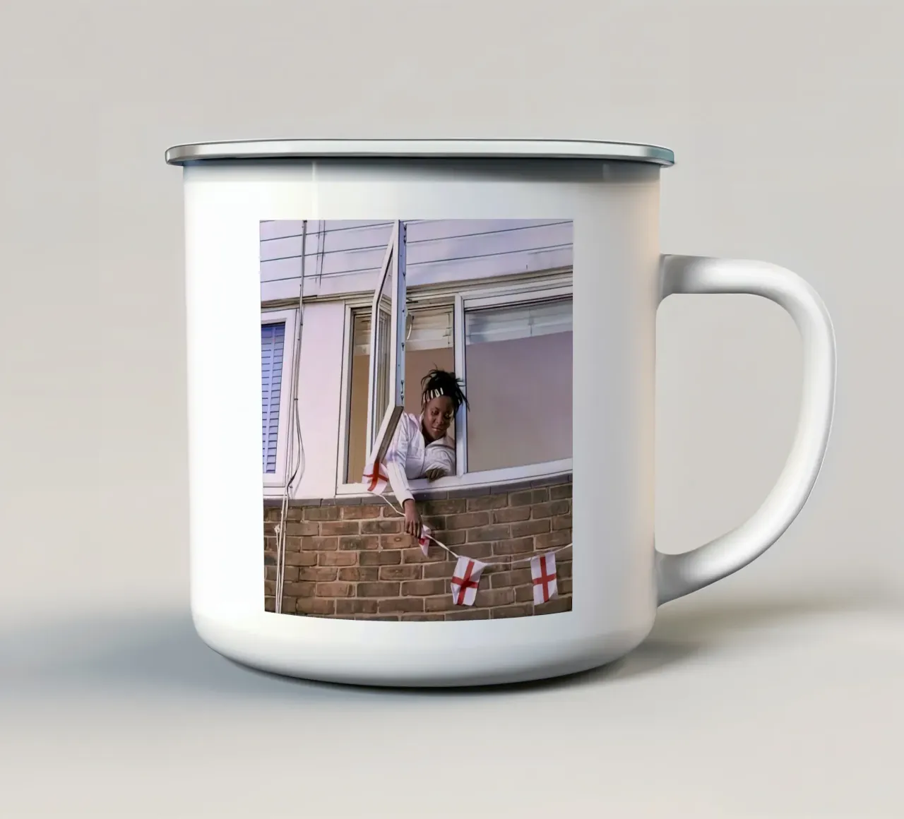 Le colline tazza in smalto da willy shop