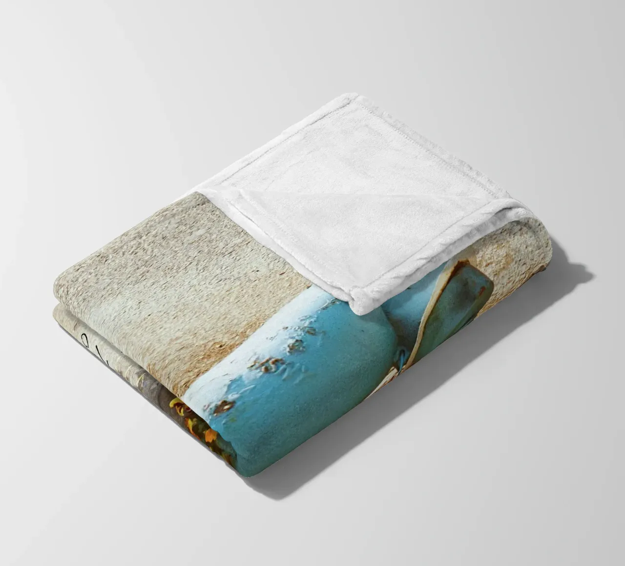Aaron West coperta in pile da willy shop