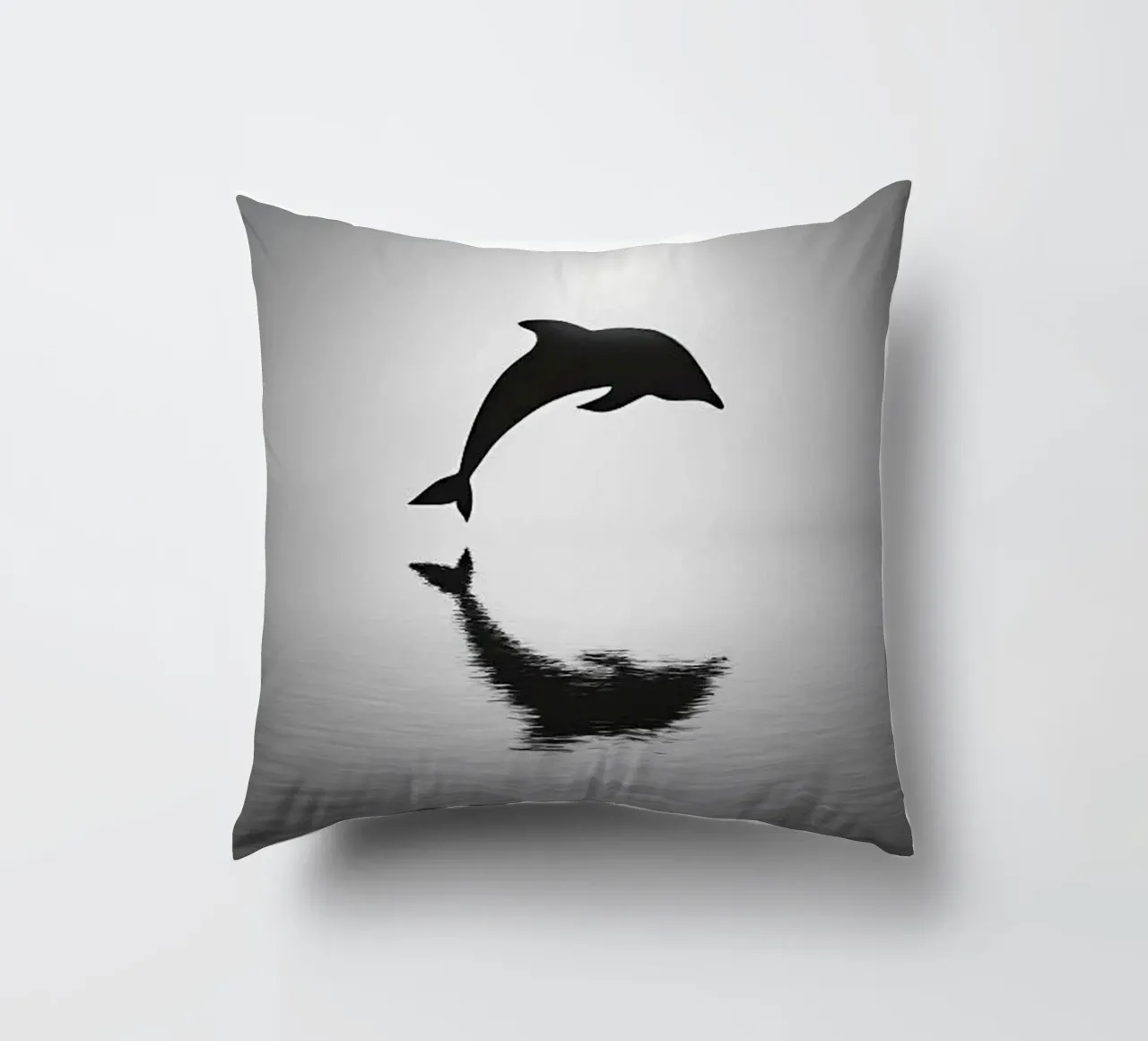 Delfino nel mare cuscino da cosmos studio