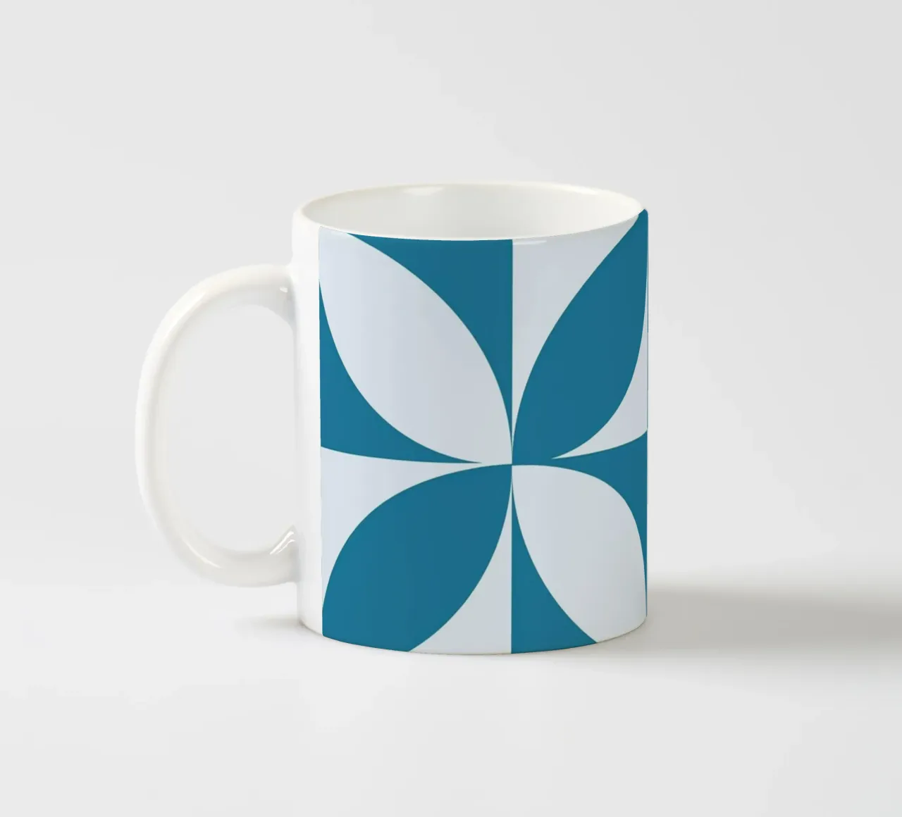 Geometric Blue Pattern | Modern Minimal Art Print taza de cerámica de Studio Vibe