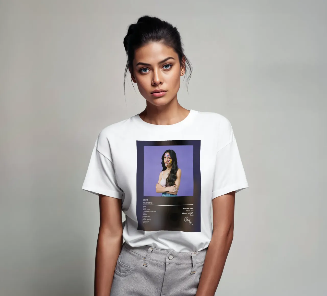 SOUR (2021) by Olivia Rodrigo t-shirt da DGUnder