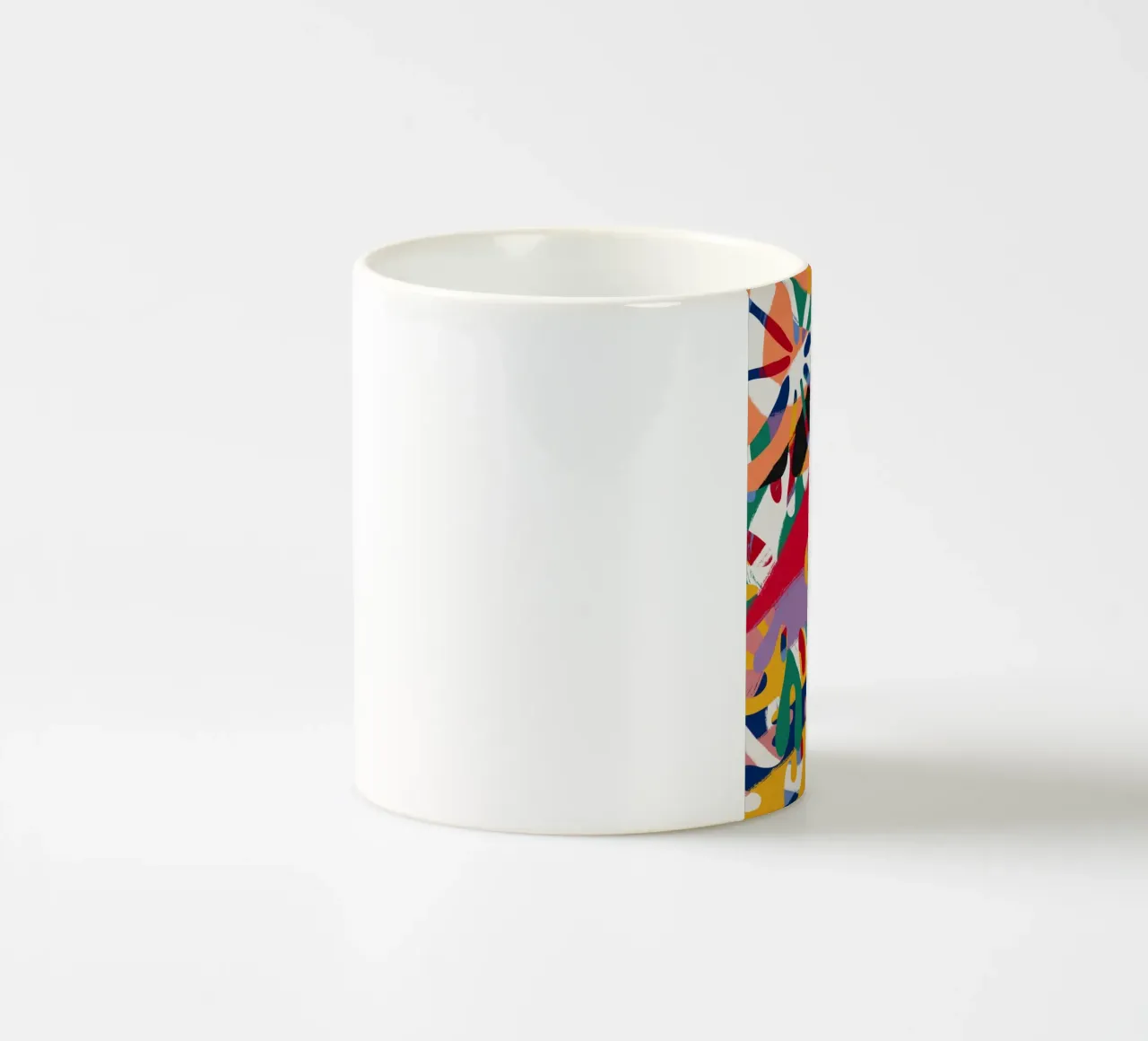 Astratto massimalista 05 tazza in ceramica da Little Dean
