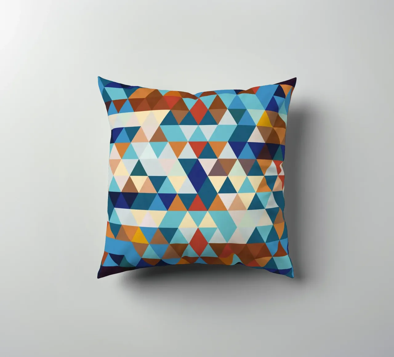 Geometrische Komposition in Blau und Braun cuscino da Petra Lang