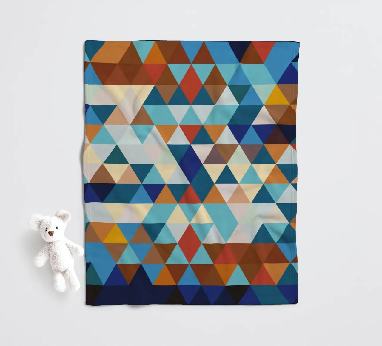 Geometrische Komposition in Blau und Braun fleece blanket by Petra Lang