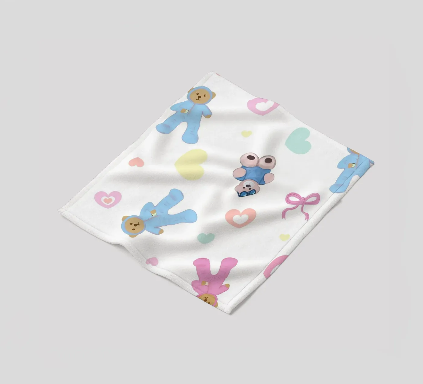 Cute bear pattern fleece blanket by gulsengunel