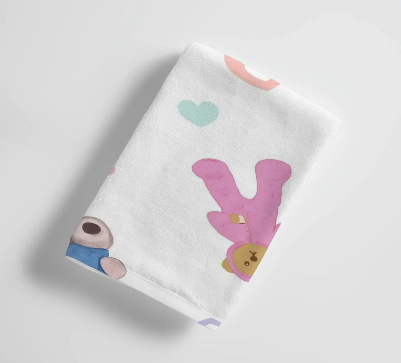 Cute bear pattern towel by gulsengunel