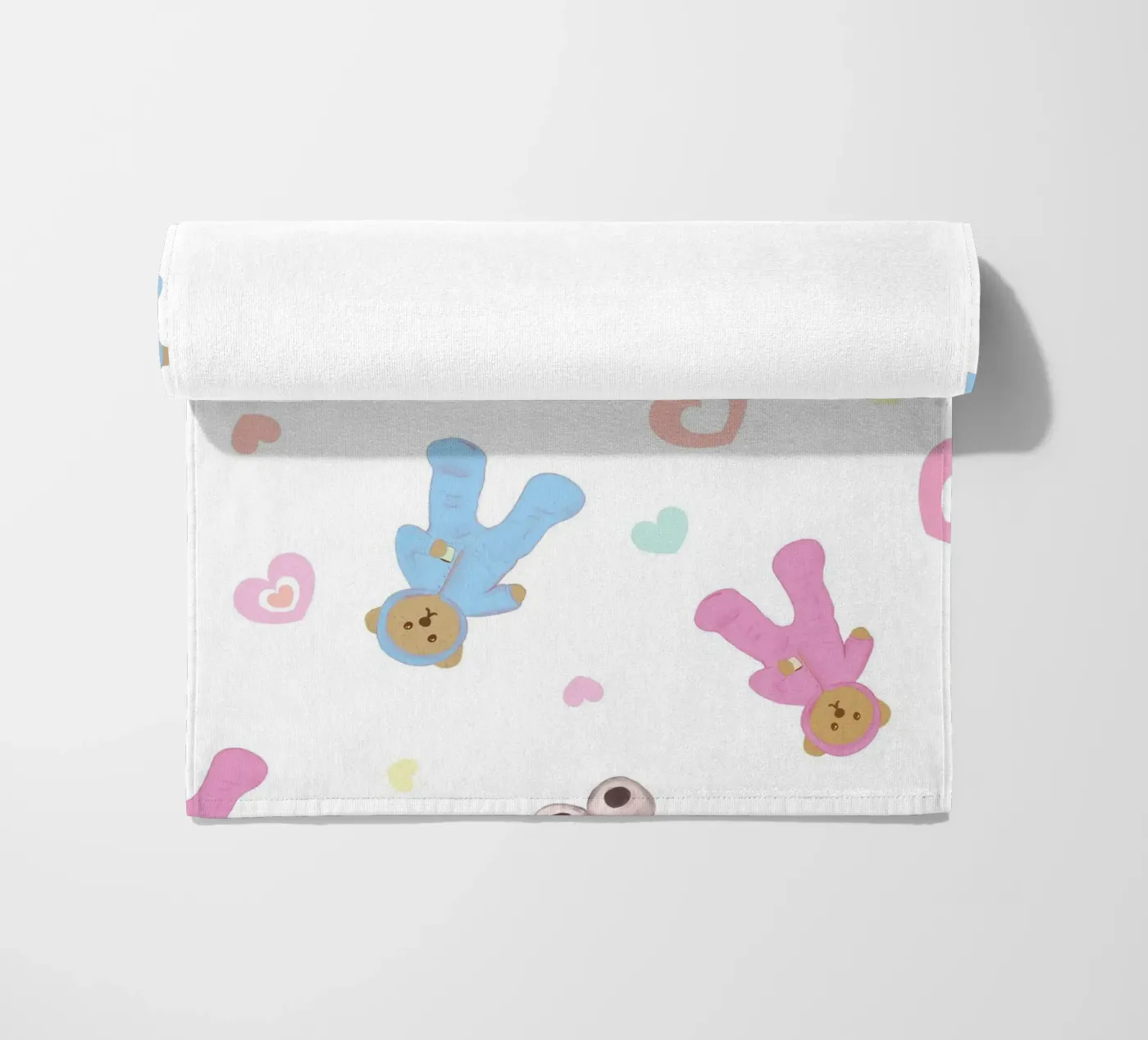 Cute bear pattern Strandtuch von gulsengunel