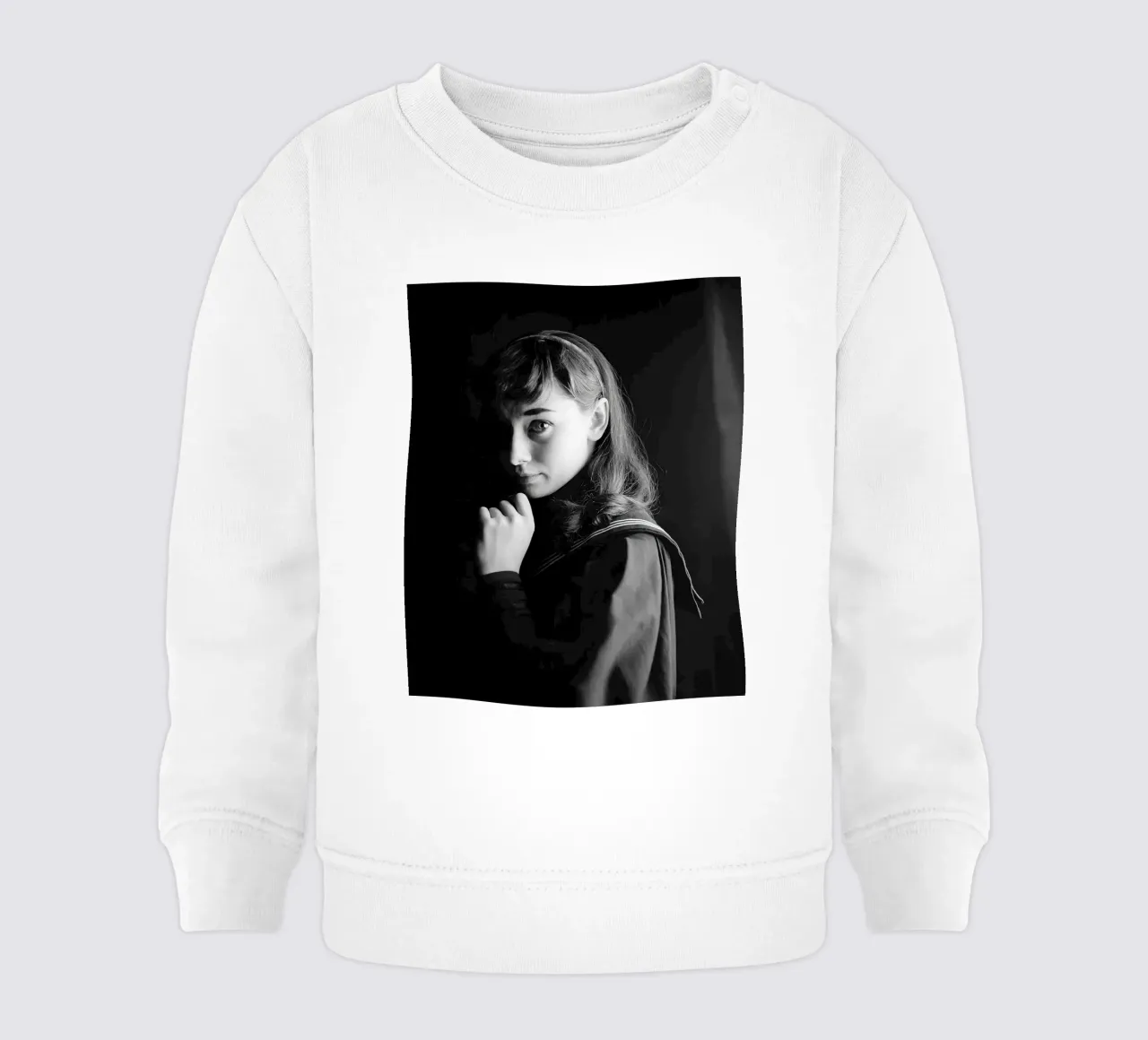 Audrey per Gigi, 1951 felpa neonato da Lorraine Mooore