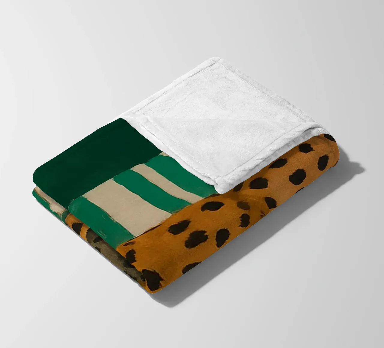 Lazy Cheetah on a Striped Couch coperta in pile da Attaboy Dsgn