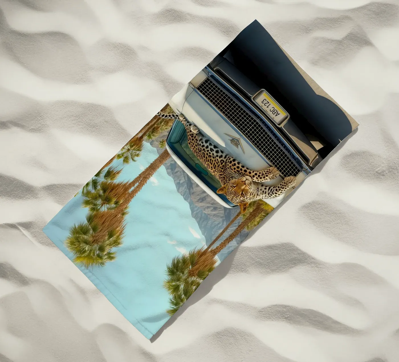 Desert Cool – Leopard telo mare da Attaboy Dsgn