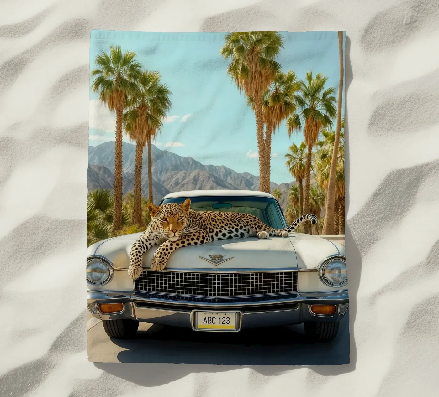 Desert Cool – Leopard telo mare da Attaboy Dsgn
