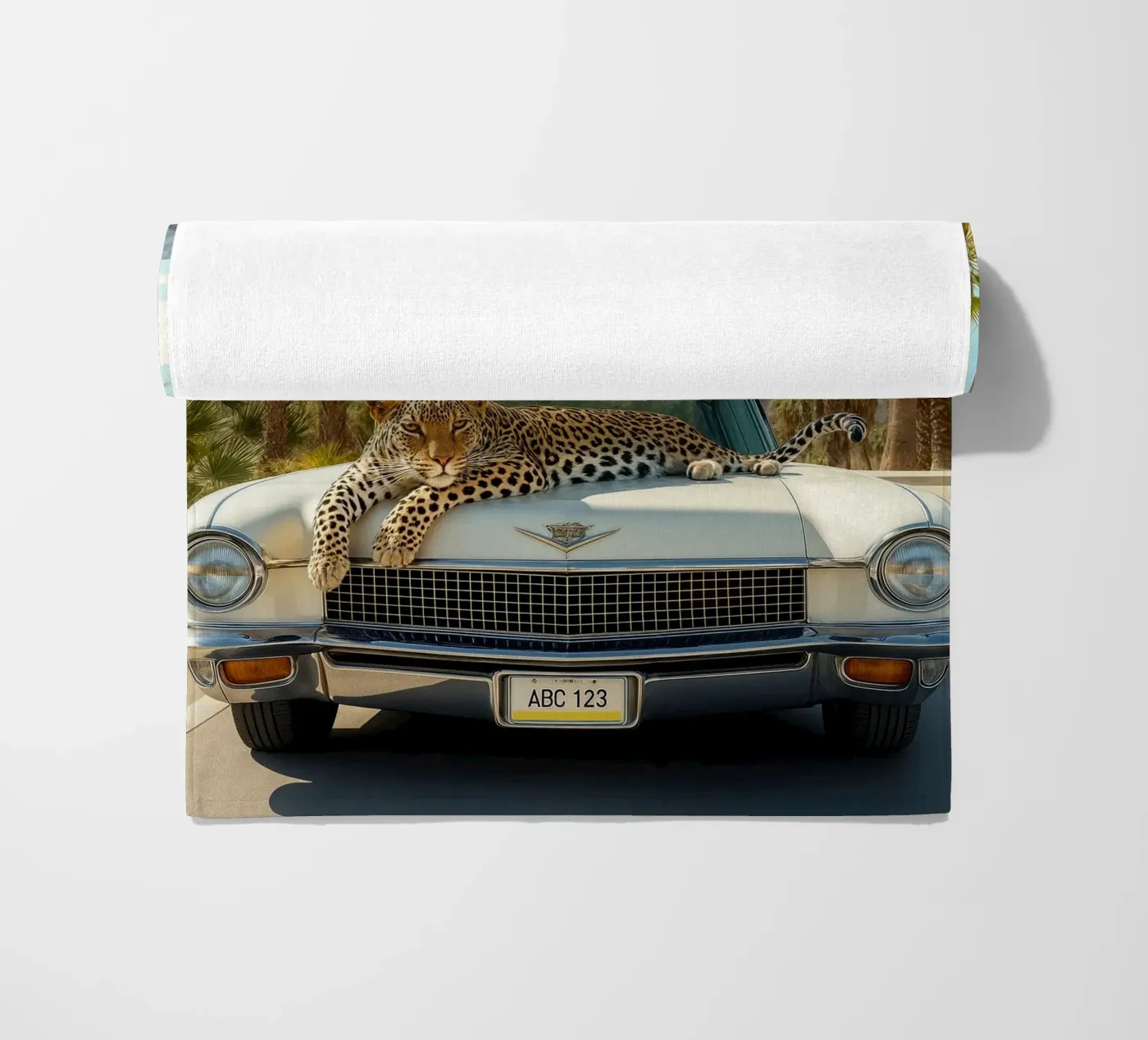Desert Cool – Leopard telo mare da Attaboy Dsgn